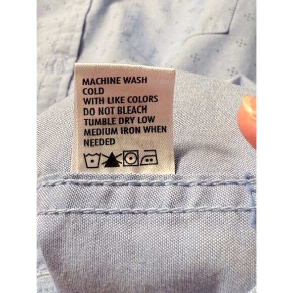 Six Lincoln Men's Short Sleeve Button-Up Shirt - Light Blue, Size Medium - Picture 8 of 10